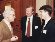 Robert Berne ’60 (left) and Quigley chat in Low Library with class president Charles Leykum ’99. 